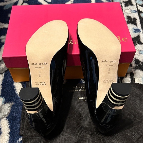 Kate Spade - Black Patent Leather Round Toe Pump, NIB, Size 9 - Picture 5 of 9